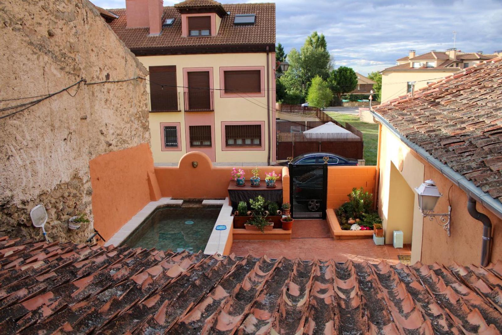 Casa Rural El Horno De La Aldegueela Torrecaballeros Bagian luar foto