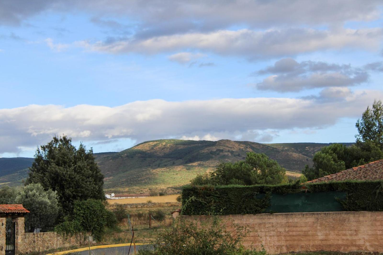 Casa Rural El Horno De La Aldegueela Torrecaballeros Bagian luar foto